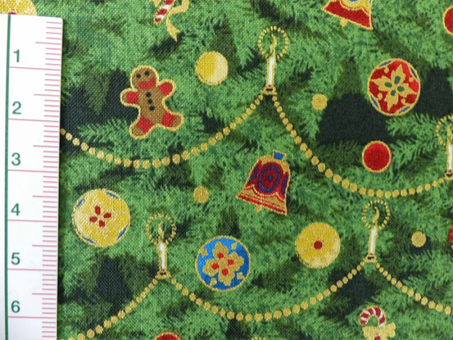 Patchworkstoff Tanne Weihnachtsbaum mit goldenem Schmuck  mit Maß